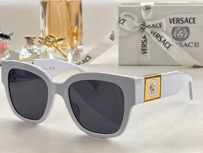 Versace Sunglasses 943